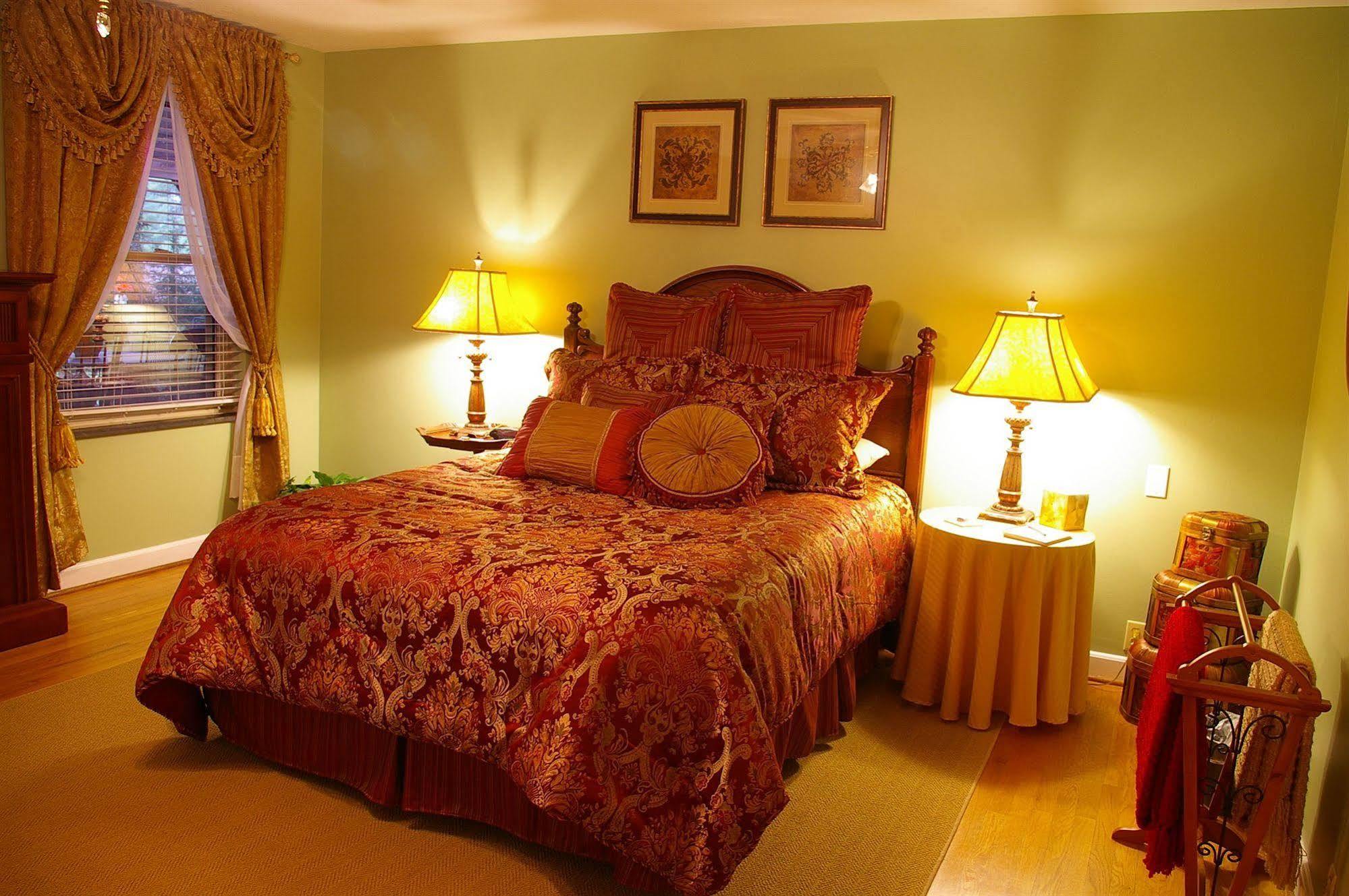 Brookside Mountain Mist Inn เวย์นวิลล์ ภายนอก รูปภาพ